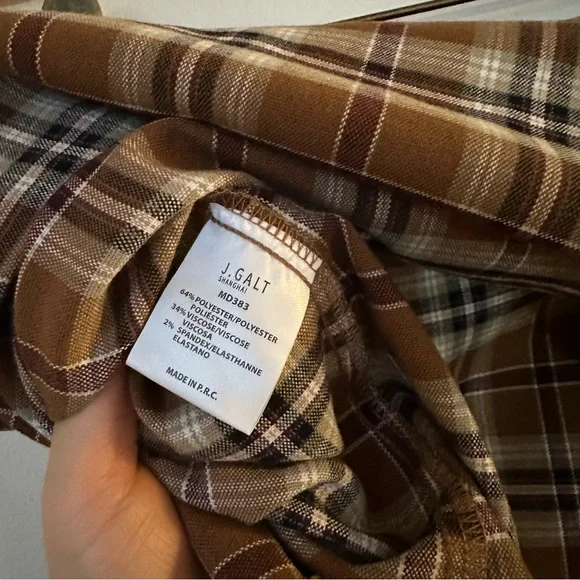 Brandy Melville Emerson Plaid Mini Skirt - Picture 6 of 9